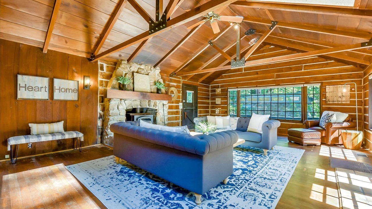 Photo of Livingroom in Redwood City
