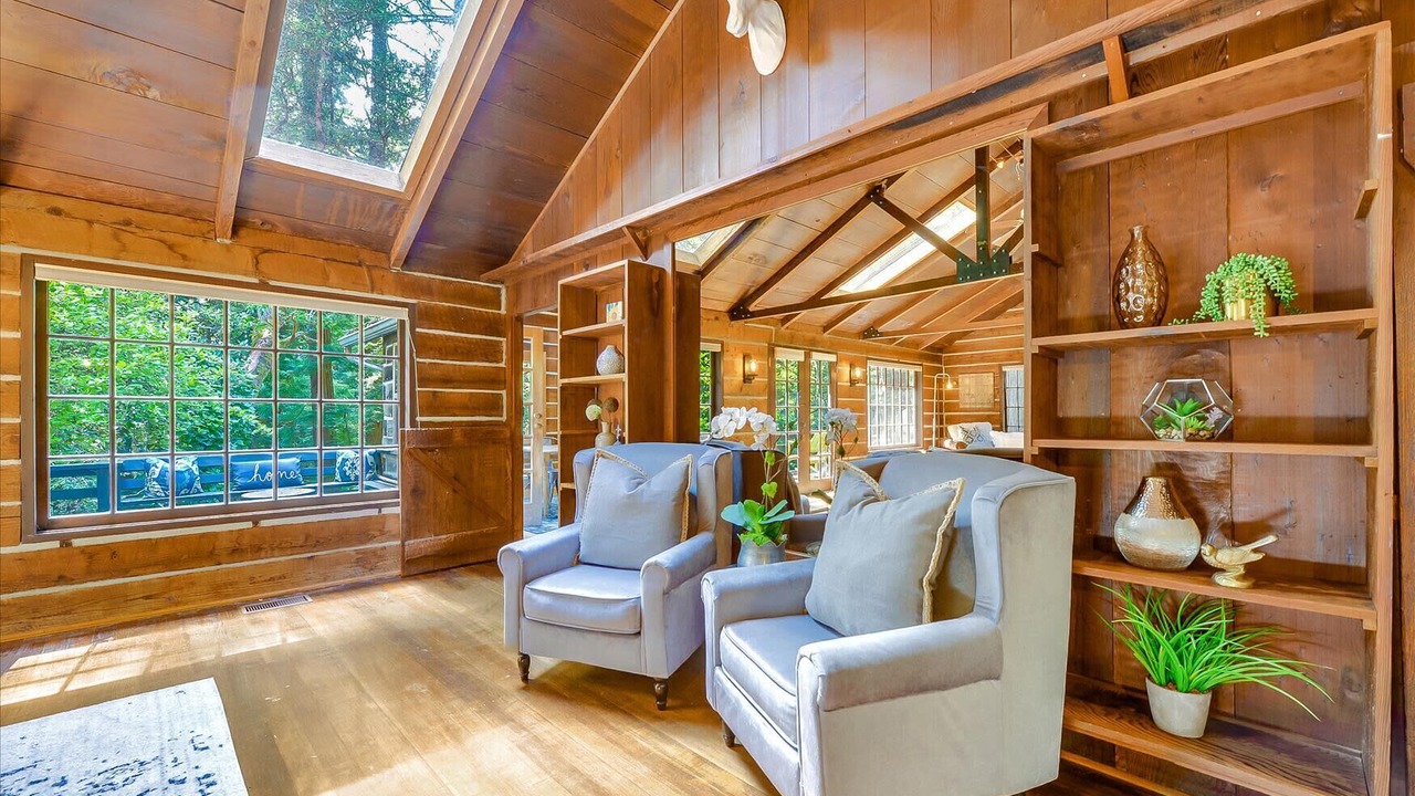 Photo of Livingroom in Redwood City