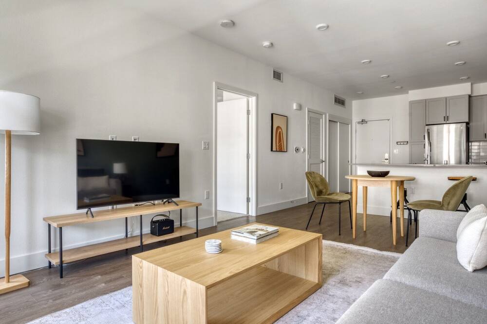 Photo of Livingroom in Central San Mateo