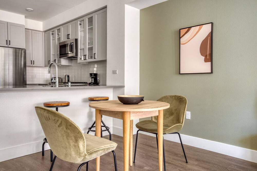 Photo of Kitchen in Central San Mateo