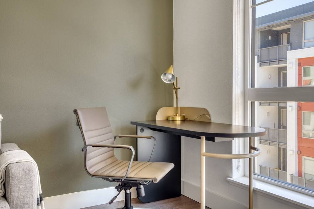 Photo of Bedroom in Central San Mateo