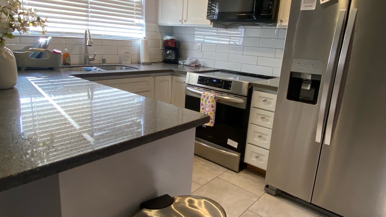 Photo of Kitchen in Southwestern Sacramento