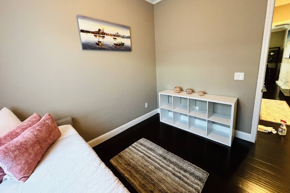 Photo of Bedroom in Castro Valley