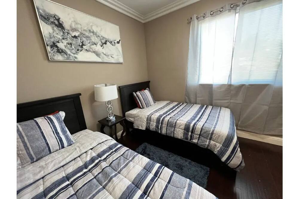 Photo of Bedroom in Castro Valley