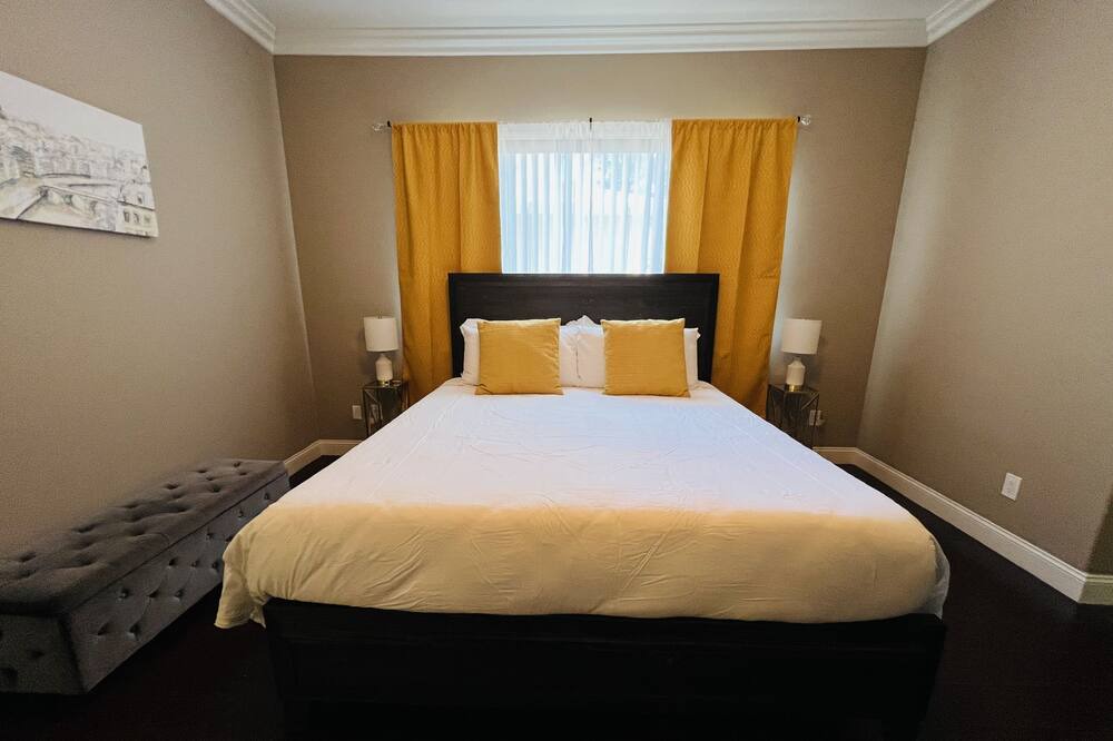 Photo of Bedroom in Castro Valley