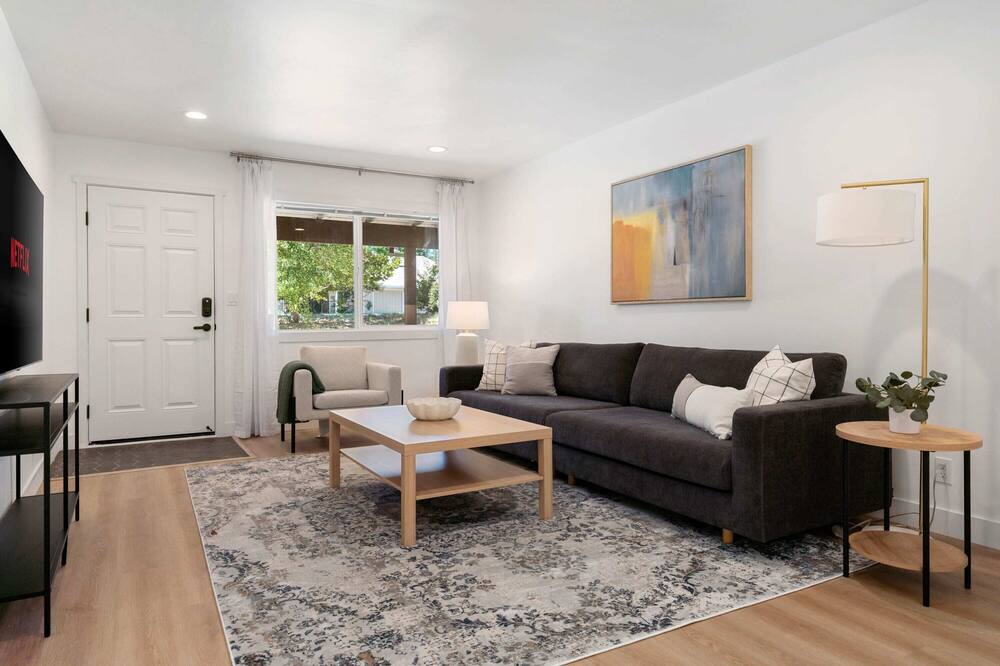 Photo of Bedroom in Orangevale