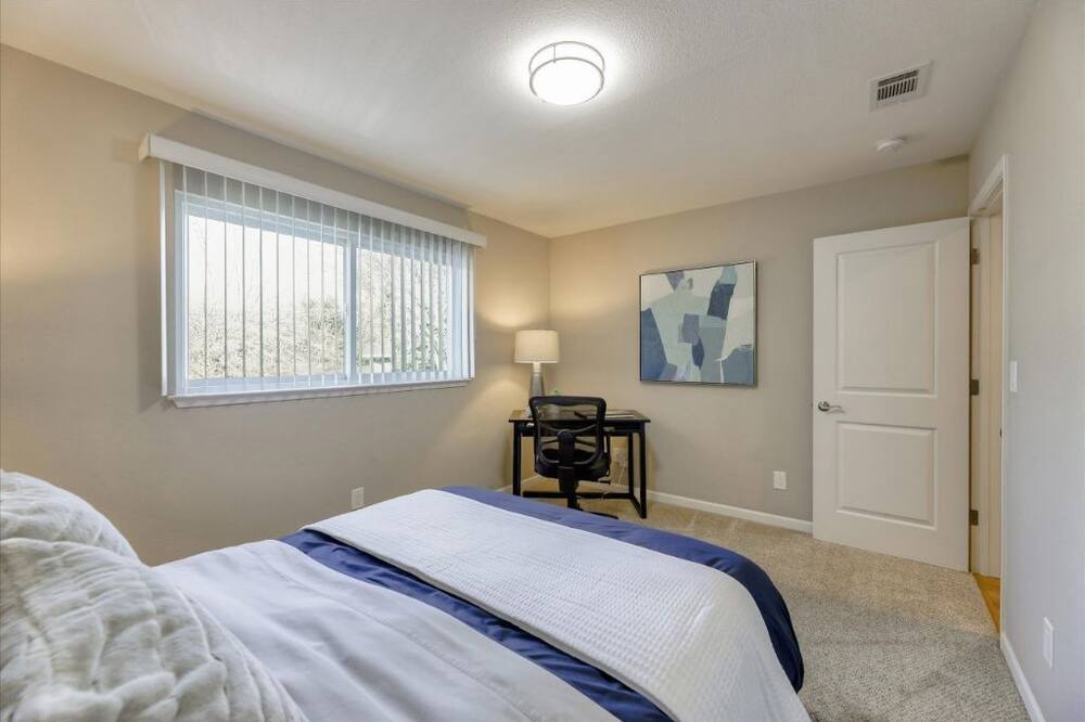 Photo of Bedroom in Alamo