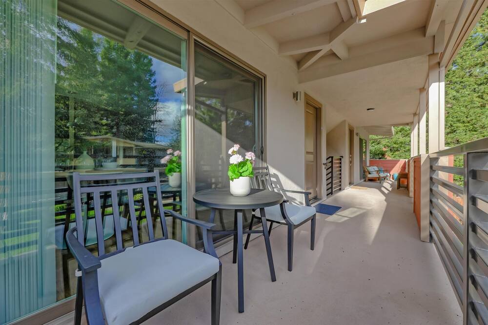 Photo of Patio Balcony in Alamo