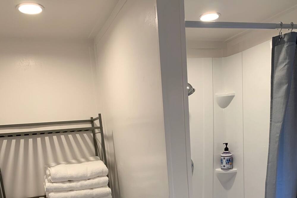 Photo of Bathroom in Wofford Heights