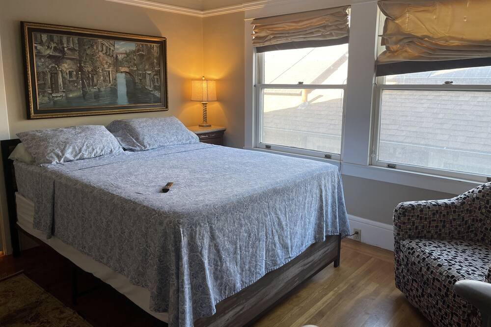 Photo of Bedroom in Civic Center