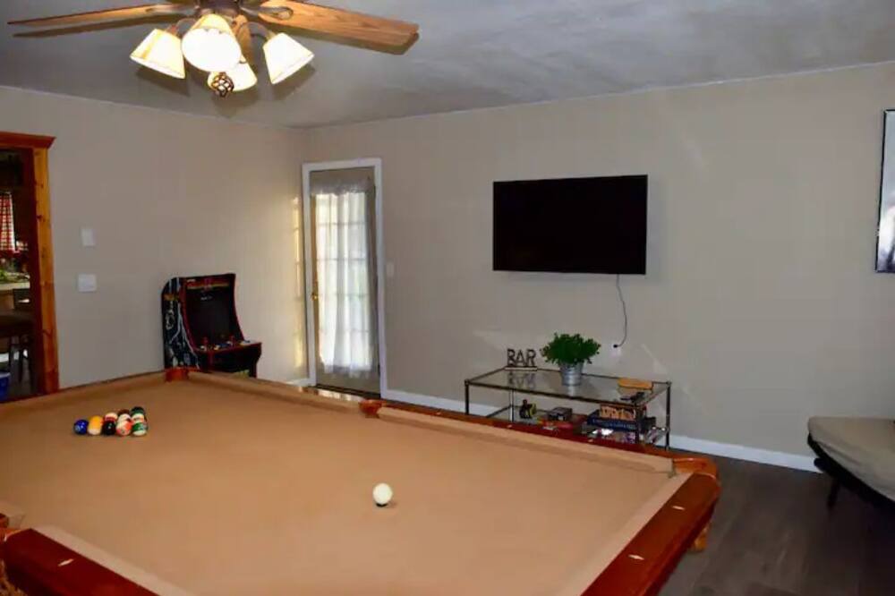 Photo of Bedroom in Coarsegold