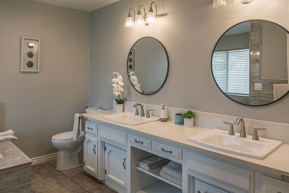 Photo of Bathroom in Greenacres