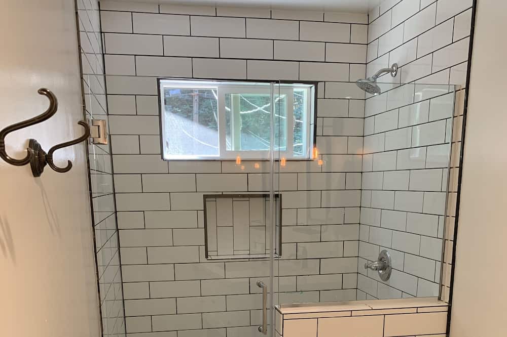 Photo of Bathroom in Cazadero