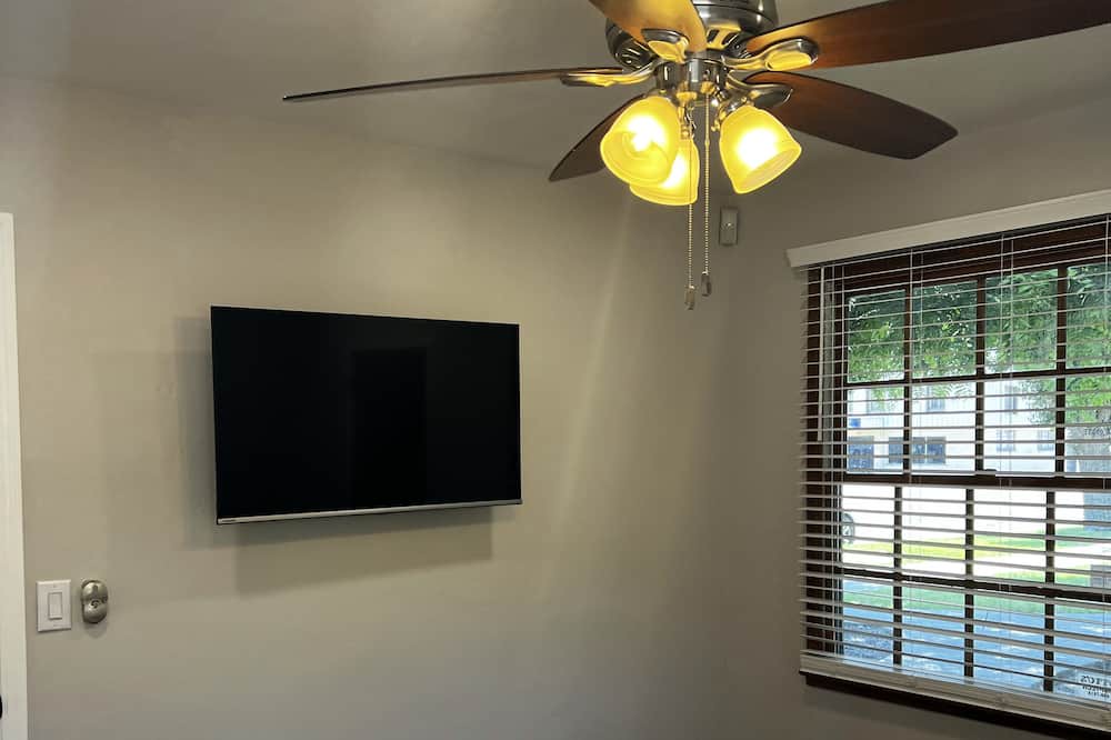 Photo of Bedroom in Tulare