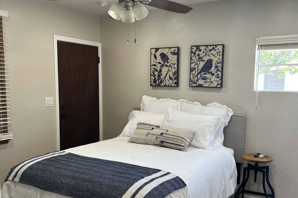 Photo of Bedroom in Tulare