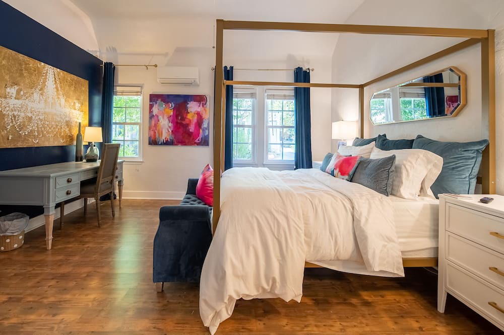 Photo of Bedroom in Tower District