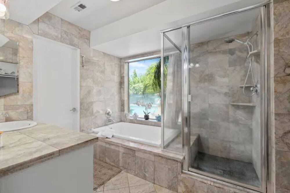 Photo of Bathroom in Greenacres