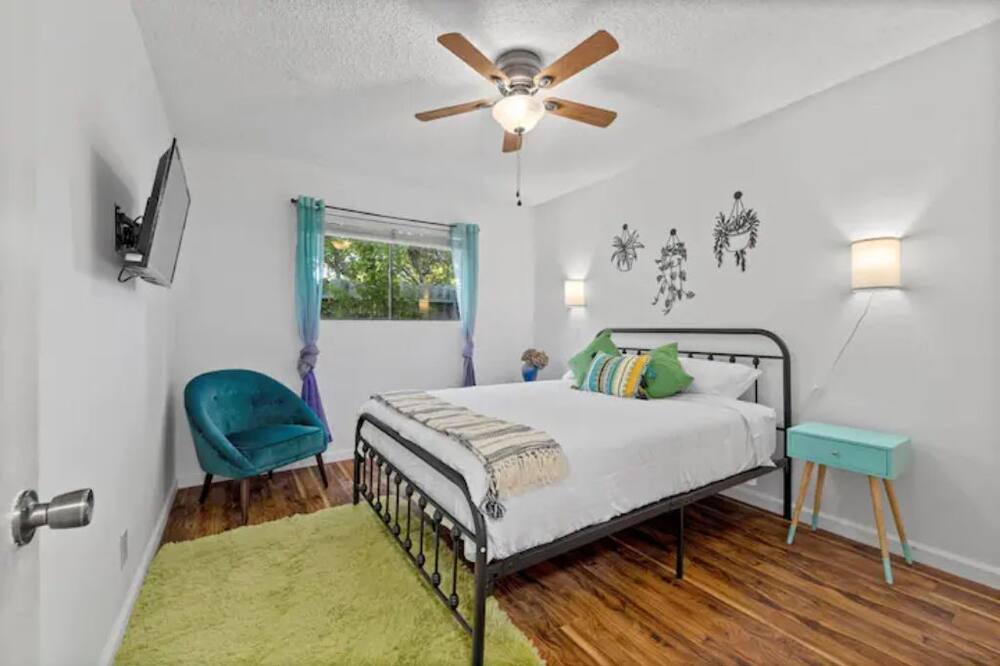 Photo of Bedroom in Greenacres