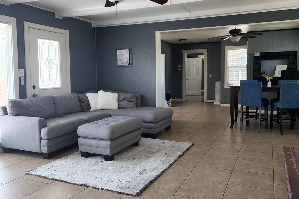 Photo of Livingroom in Turlock