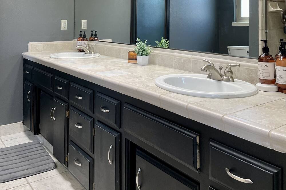 Photo of Bathroom in Greenacres