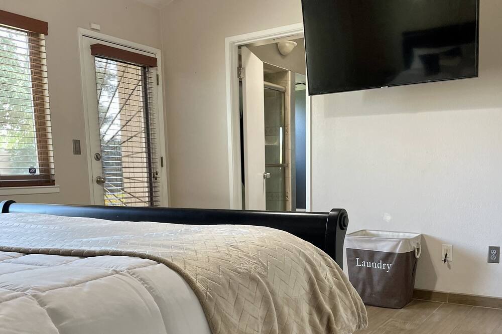 Photo of Bedroom in Greenacres