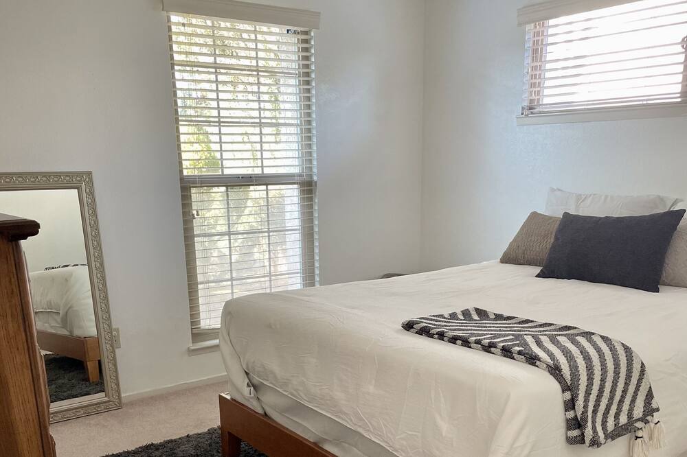 Photo of Bedroom in Greenacres