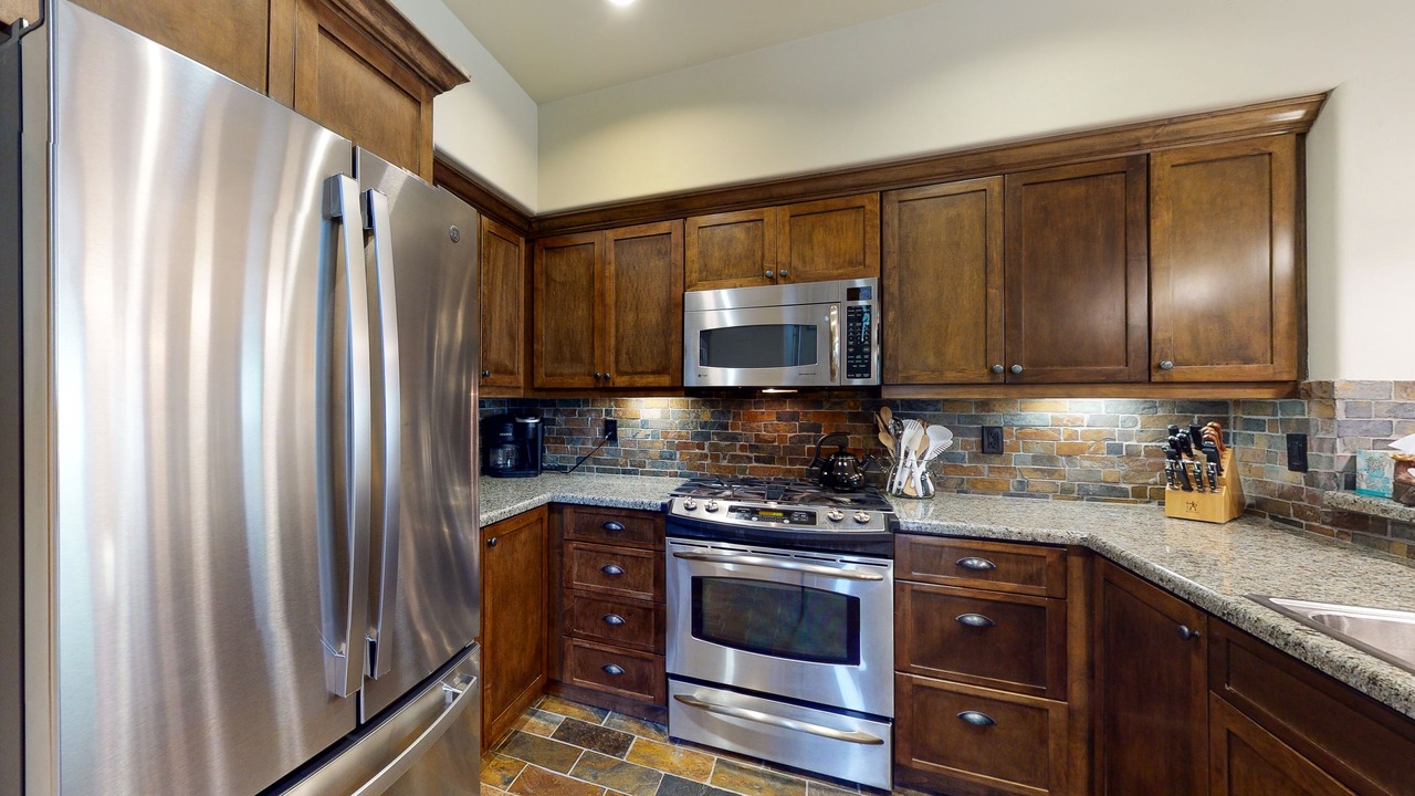 Photo of Kitchen in Woodwinds
