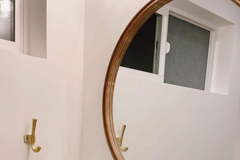 Photo of Bathroom in Girvan