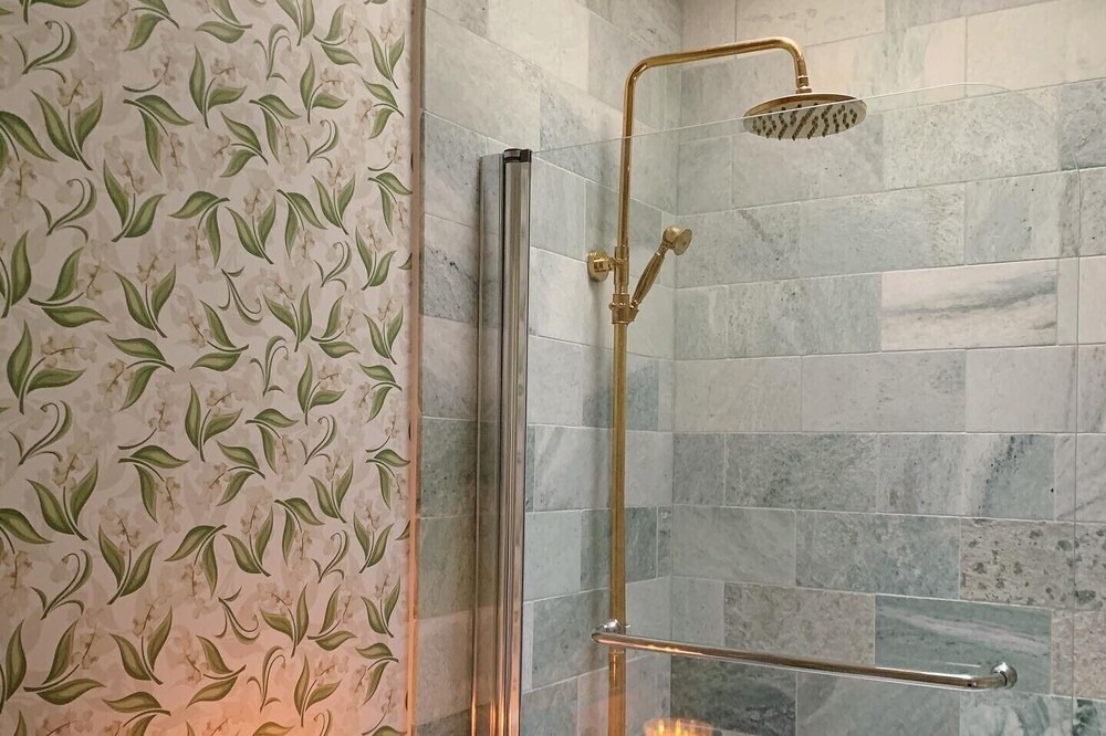 Photo of Bathroom in Laguna Niguel