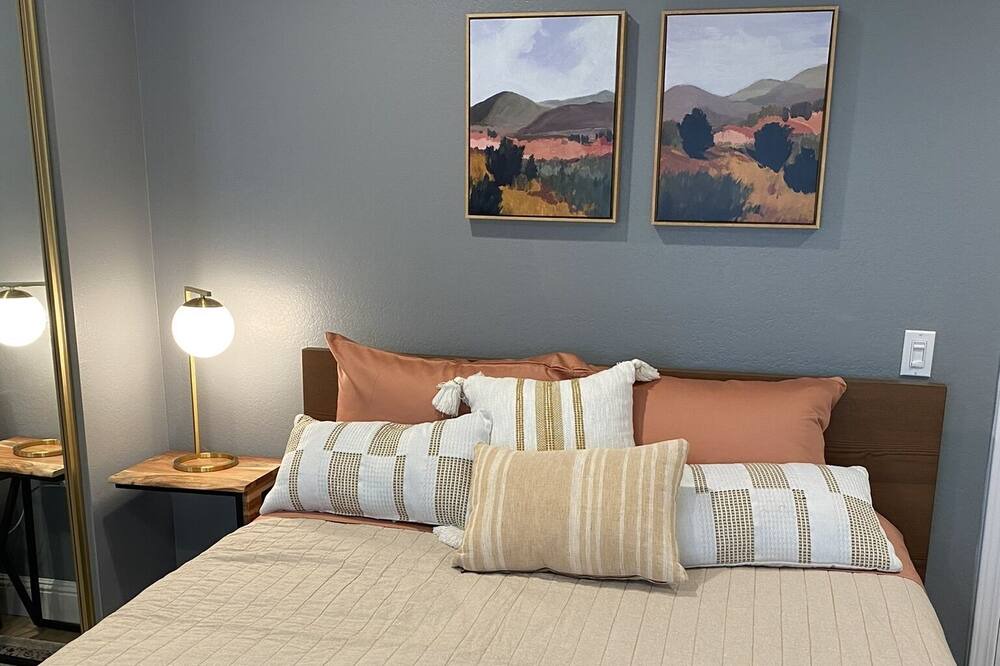 Photo of Bedroom in Sacramento