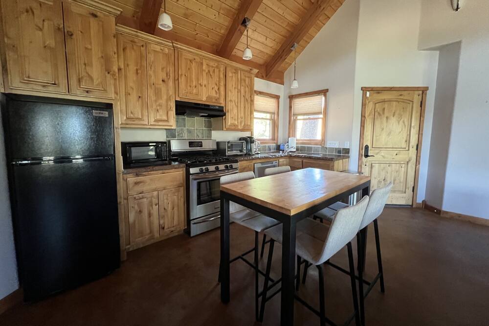 Photo of Kitchen in Groveland