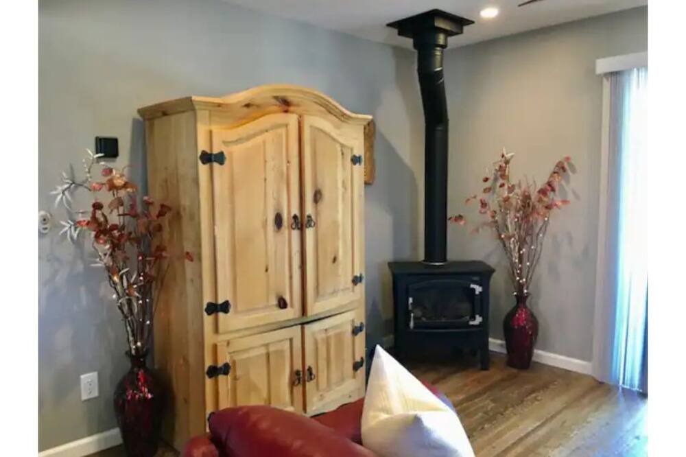Photo of Bedroom in Johnson Lane