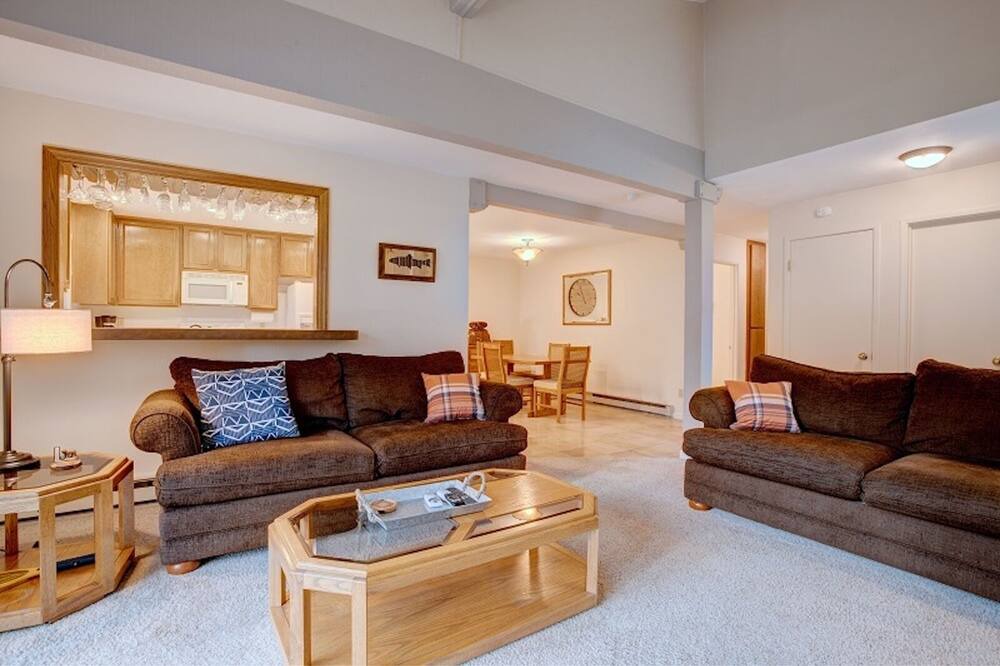 Photo of Bedroom in Plumas Eureka Estates