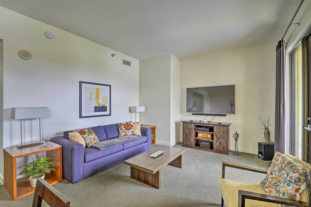 Photo of Livingroom in Lake Las Vegas