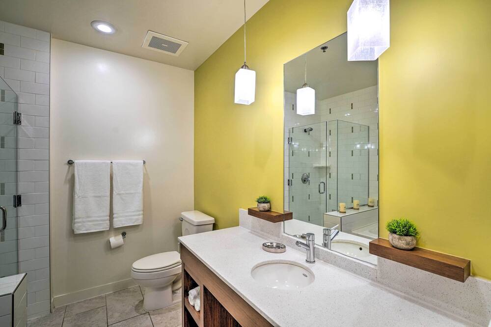 Photo of Bathroom in Lake Las Vegas