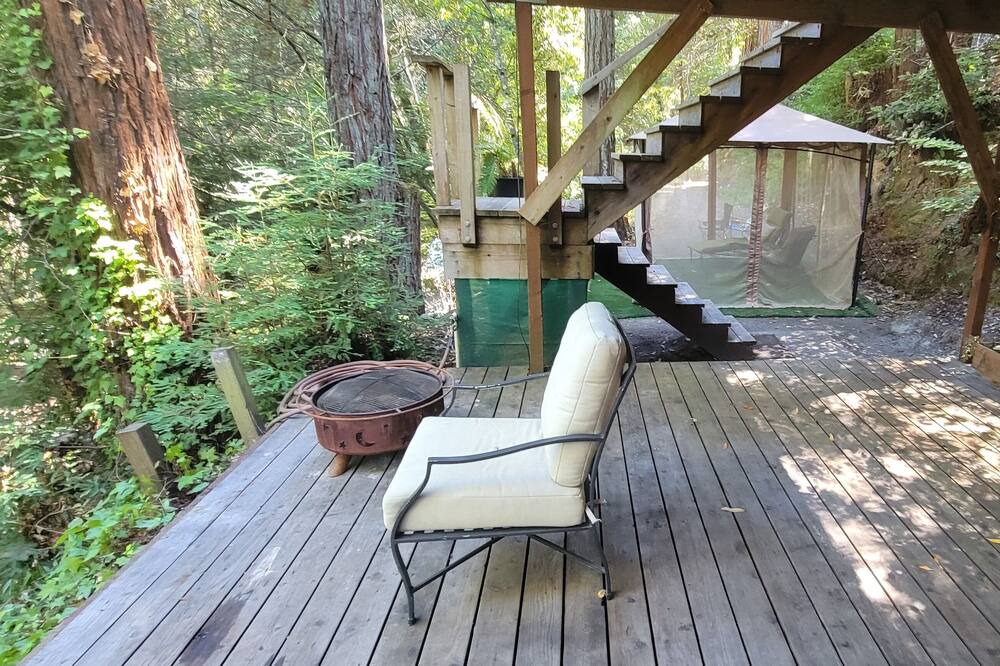 Photo of Bedroom in Guerneville