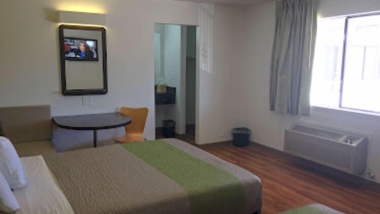 Photo of Bedroom in Hawthorne