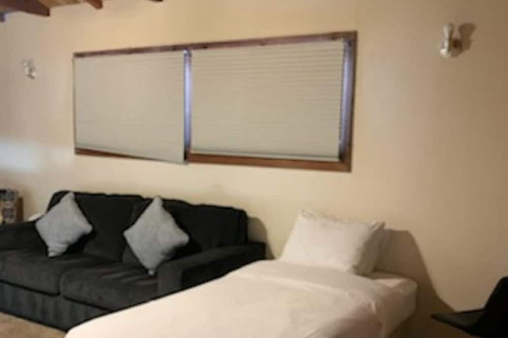 Photo of Bedroom in Bakersfield