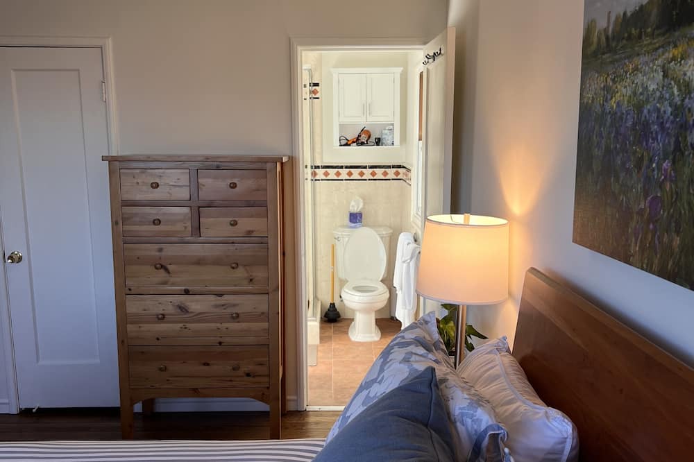 Photo of Bathroom in Upper Rockridge