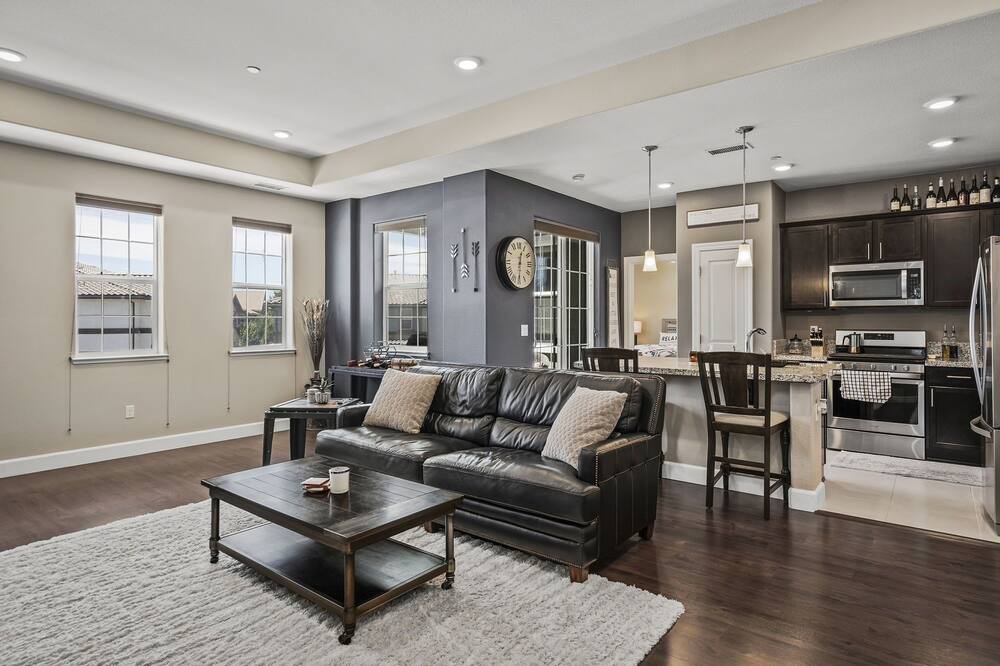 Photo of Livingroom in Reno