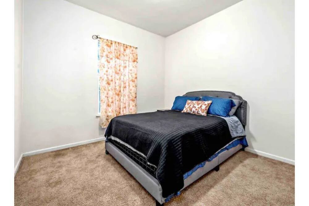 Photo of Bedroom in Merced