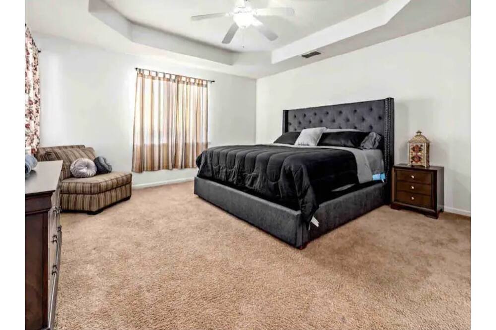 Photo of Bedroom in Merced
