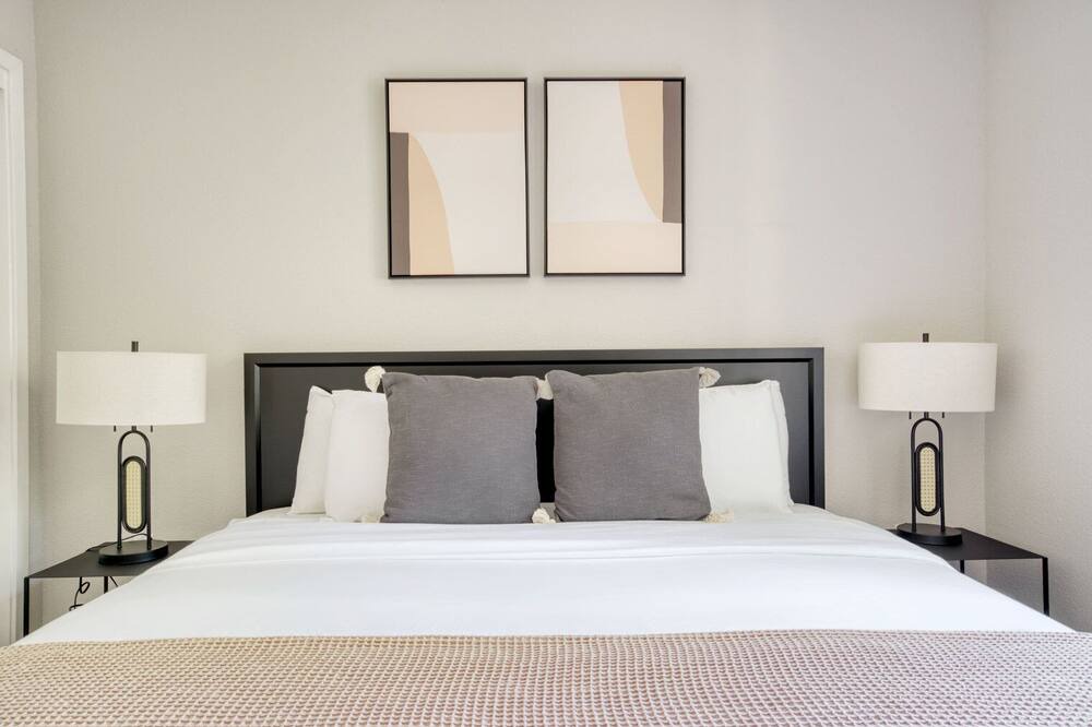 Photo of Bedroom in East San Mateo