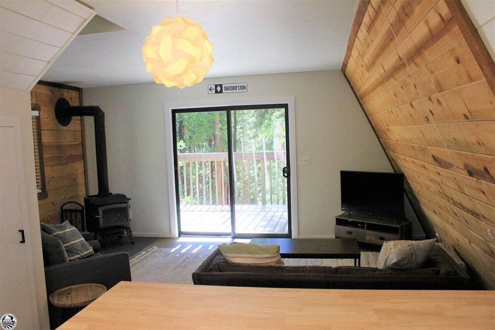 Photo of Livingroom in Cold Springs