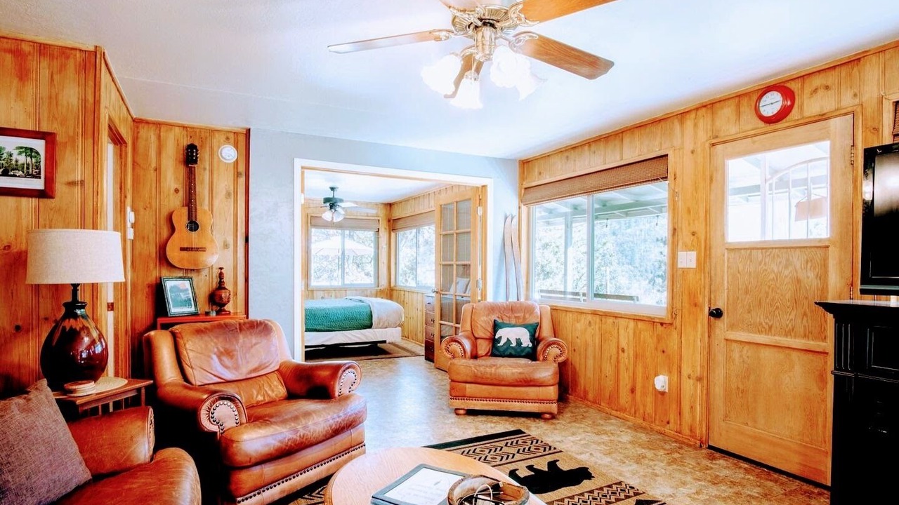 Photo of Livingroom in Camp Nelson