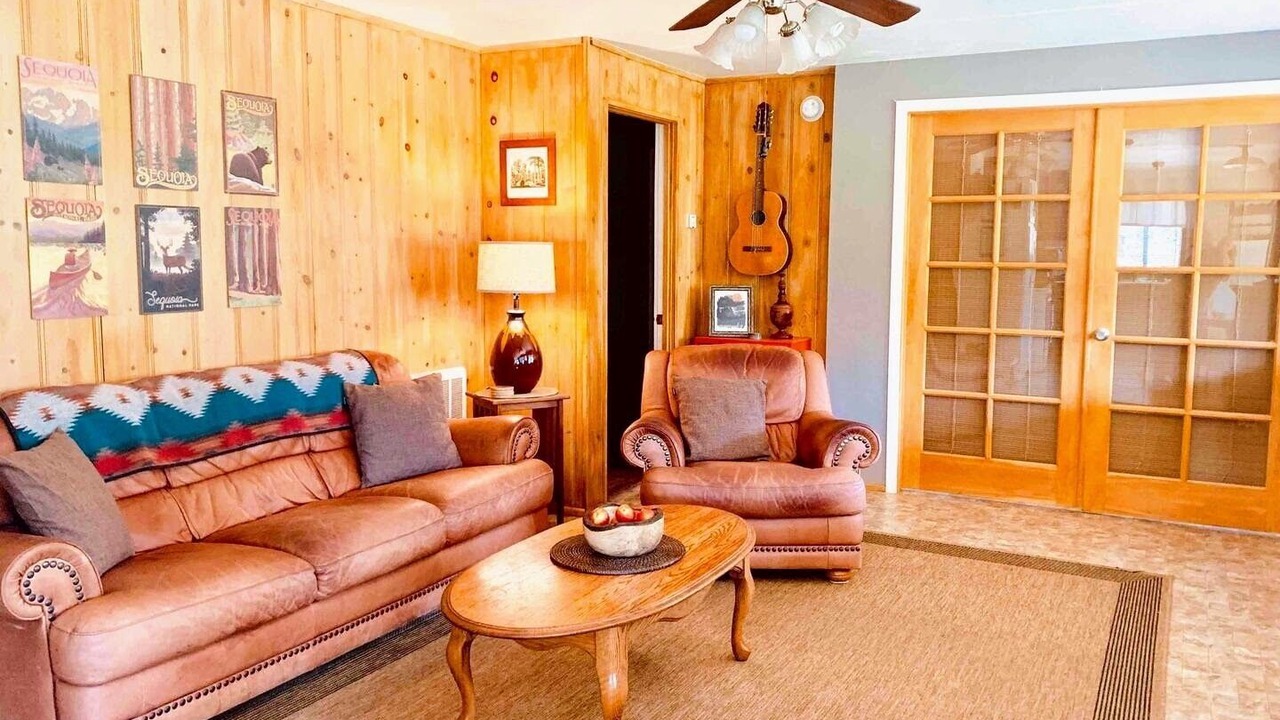 Photo of Livingroom in Camp Nelson