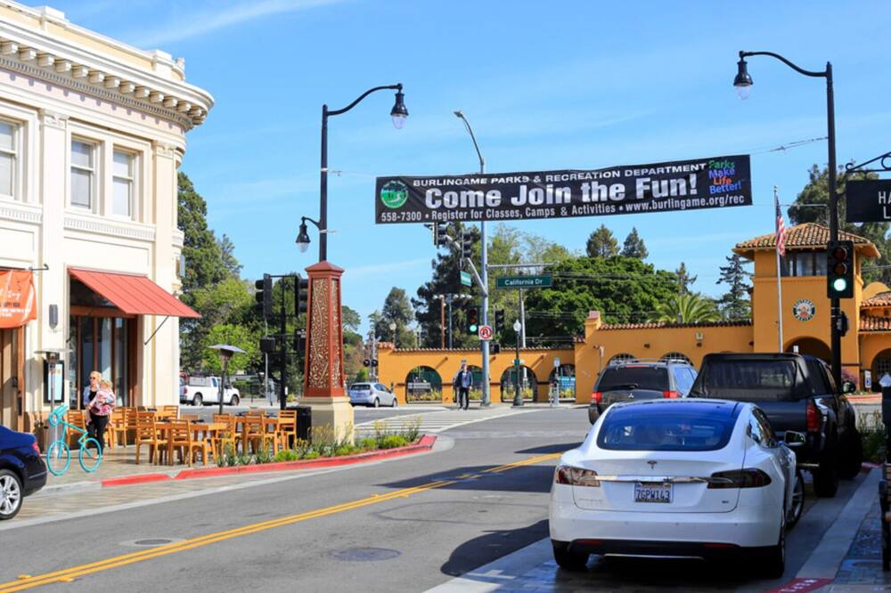 Photo of Outdoor in Burlingame Terrace