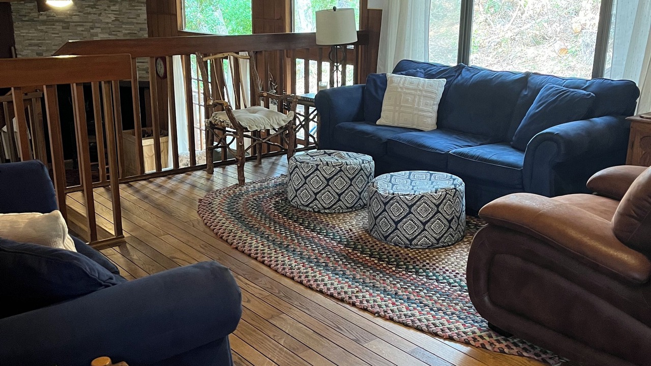 Photo of Livingroom in Day Valley