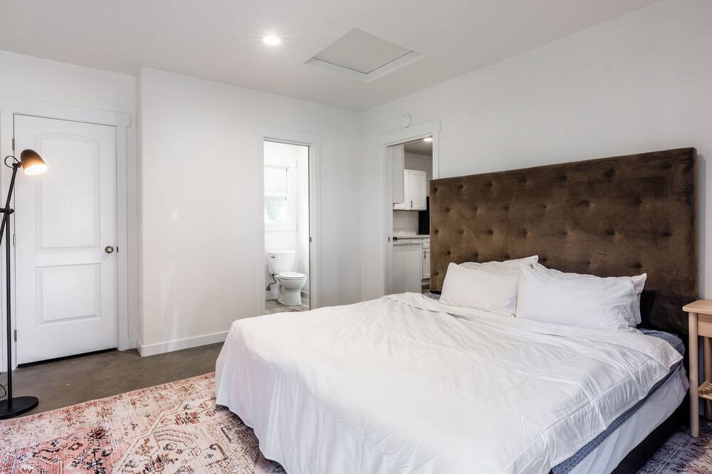 Photo of Bedroom in West Bishop