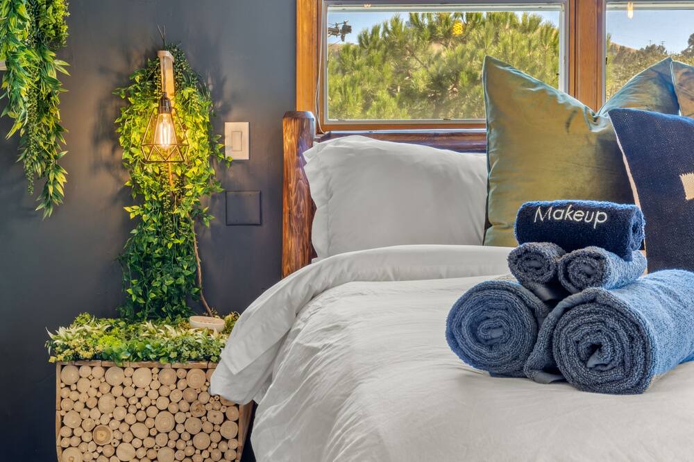 Photo of Bedroom in Tehachapi